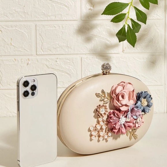 New Evening Clutch, Purse, Bag - Picture 7 of 8